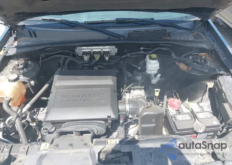 2011 Ford Escape Xlt z USA, uszkodzony, nr VIN 1FMCU0DG0BKB64795